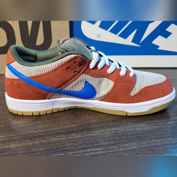 Nike SB Dunk Low 'Dusty Peach' Corduroy Size 10 - Picture 7 of 16